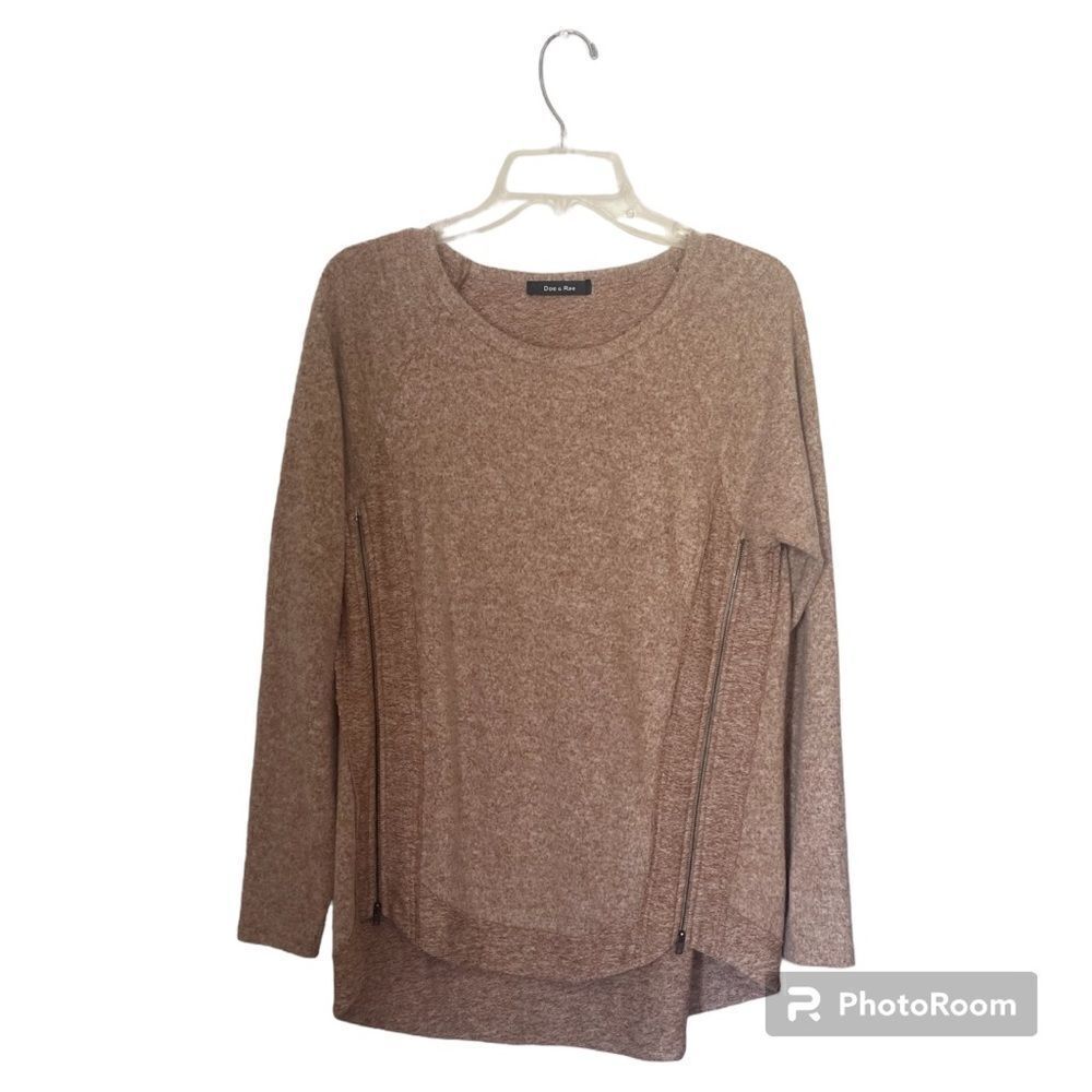 Doe & Rae Long Sleeve Pullover Top Zipper Detail